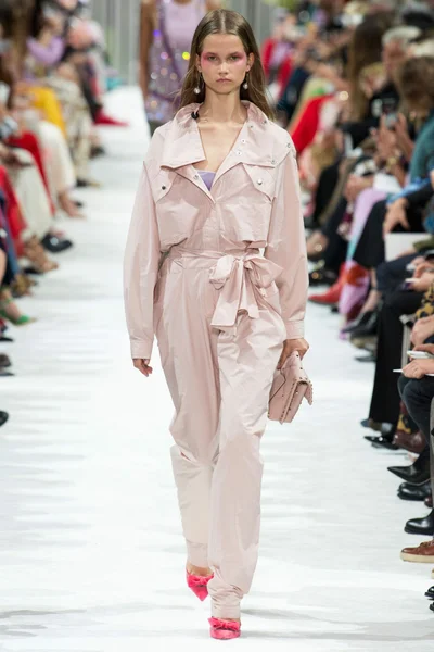 Look 8